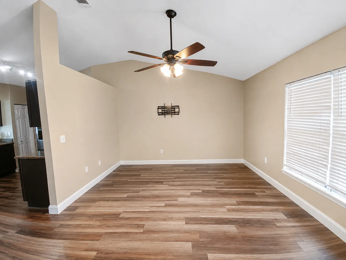 326 Colonade Ct Kissimmee FL 34758 - 1 — Photo 4