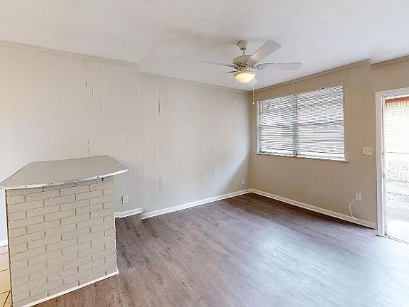 4th image of 5687 Atlee Ave