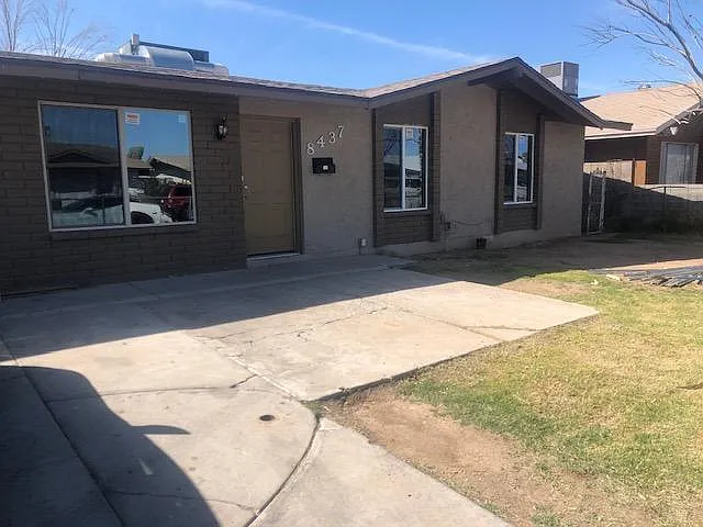 3 bed, 1075 sqft, $1,895 — Photo 1