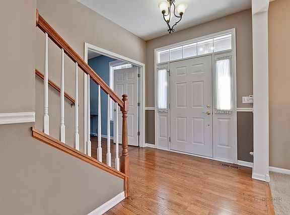 5th image of 966 W Aspen Ct