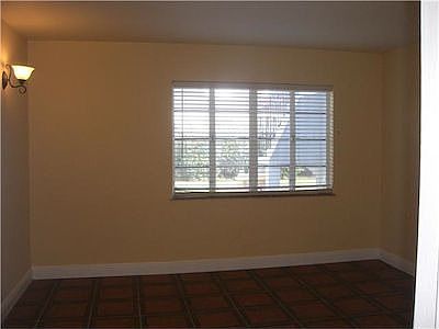 5th image of 971 NE 119th St