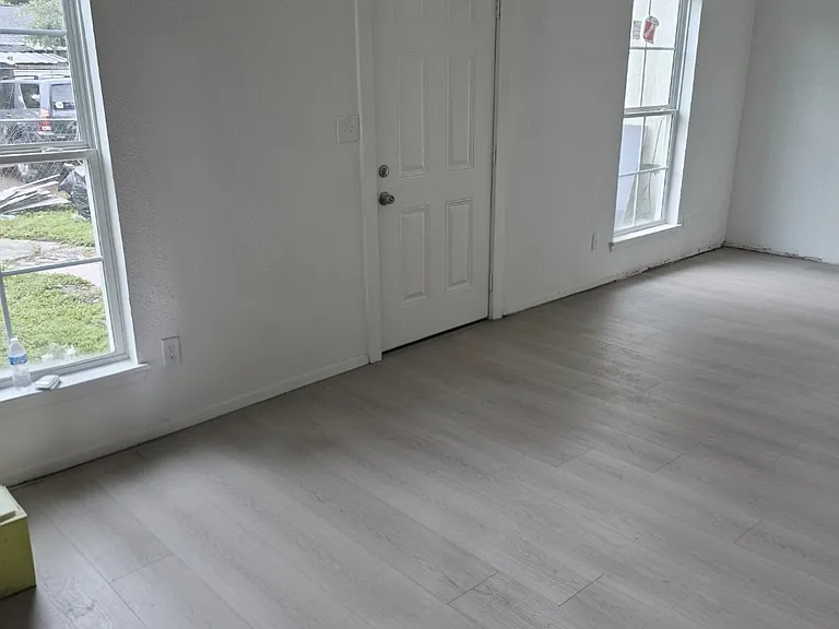 7867 Hamlet St — Photo 4