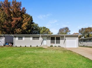 2385 Rivoli Pl, Florissant, MO 63031