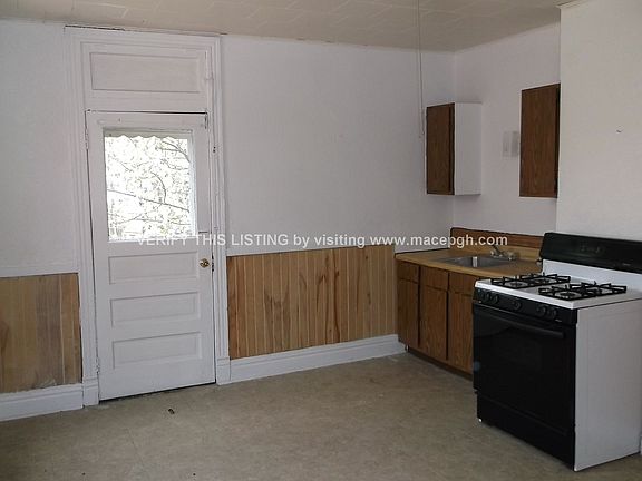 Eat In Kitchen