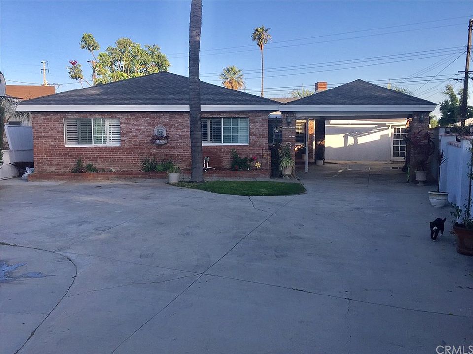 1st image of 640 E La Deney Dr