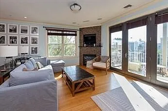 354 Dorchester St #4 — Photo 7