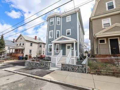 222 Roslindale Ave Floor 1, Boston, MA, 02131