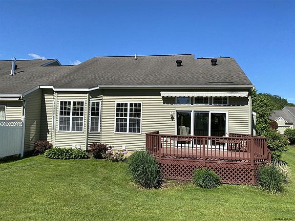3rd image of 46 Waverly Pl
