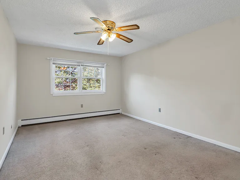 35 Fernview Ave #5 — Photo 18