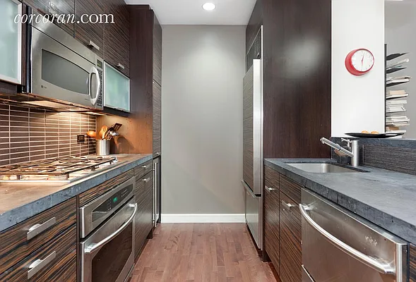 Rented by Corcoran | media 23