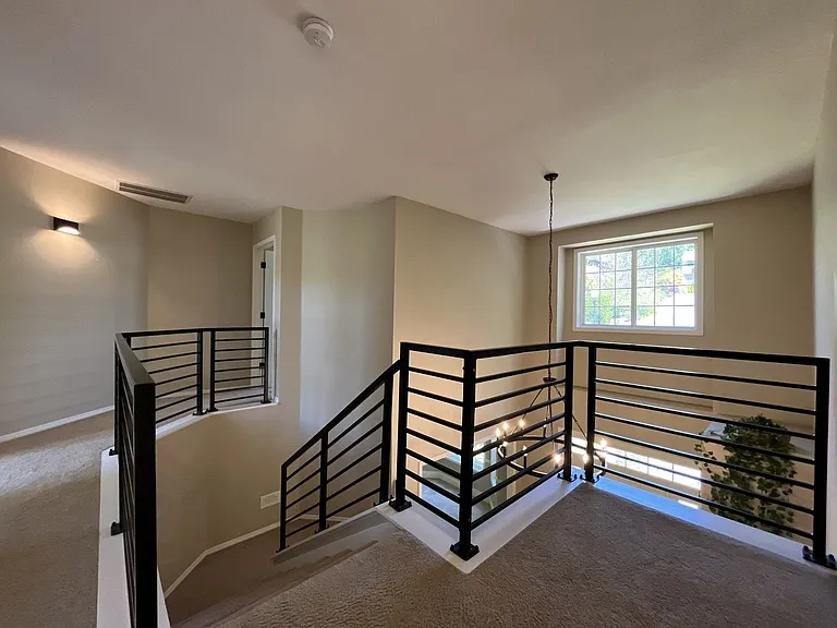 1922 NW New Hope Ct — Photo 36