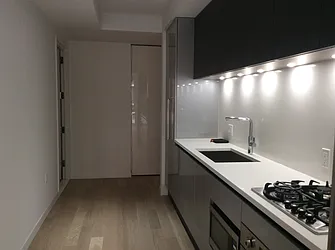 Rented by R New York