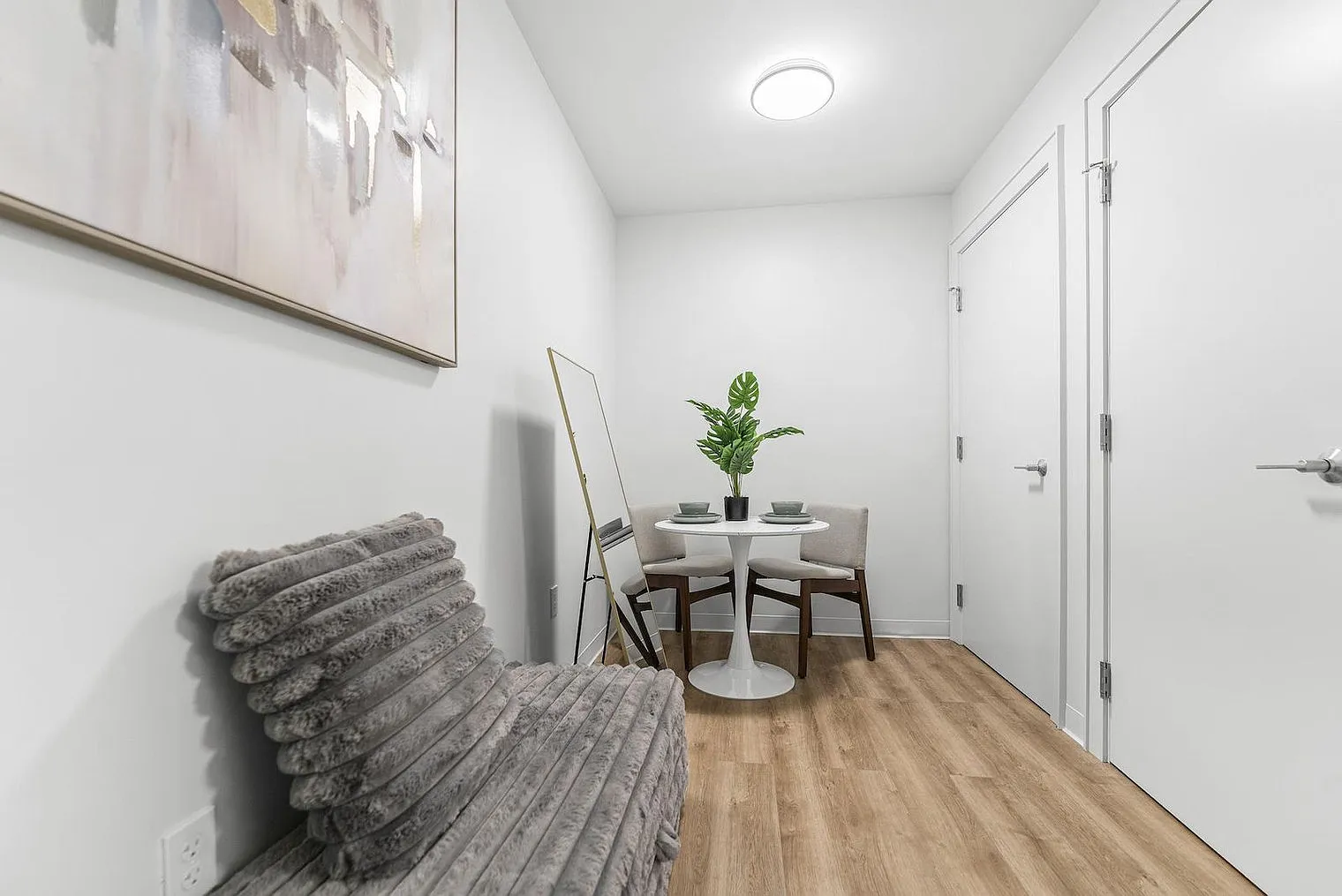 Studio, 1.0 bath, 592 sqft, $3,448 — Photo 3