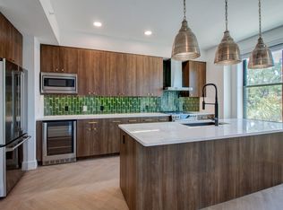 410 W University Ave #302, Gainesville, FL 32601