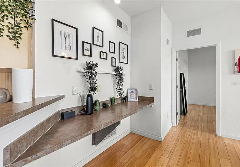 614 W Ridge Rd #1 — Photo 35