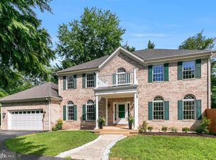 9956 Corsica St, Vienna, VA 22181