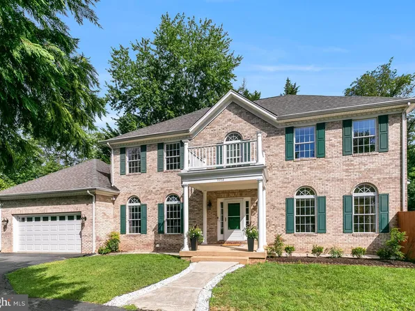 9956 Corsica St, Vienna, VA 22181