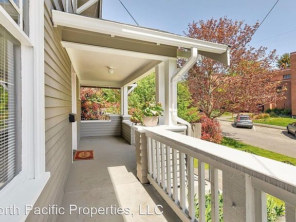 5th image of 6515 23rd Ave NW