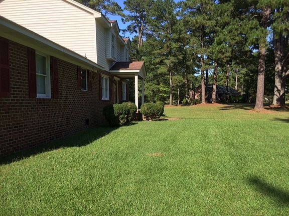 2nd image of 1566 Cambridge Dr