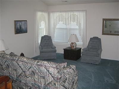 4th image of 1818 Brandonhall Dr