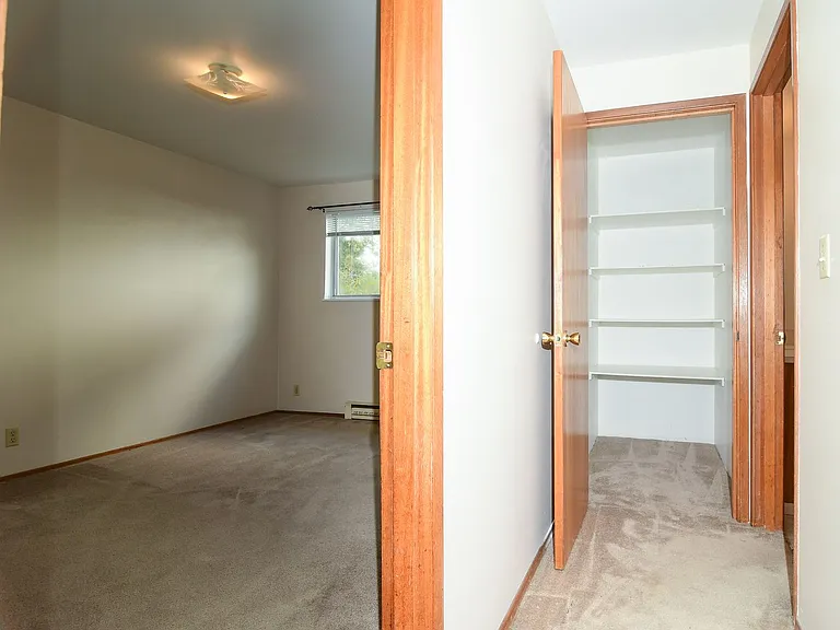 9244 Greenwood Ave N — Photo 18
