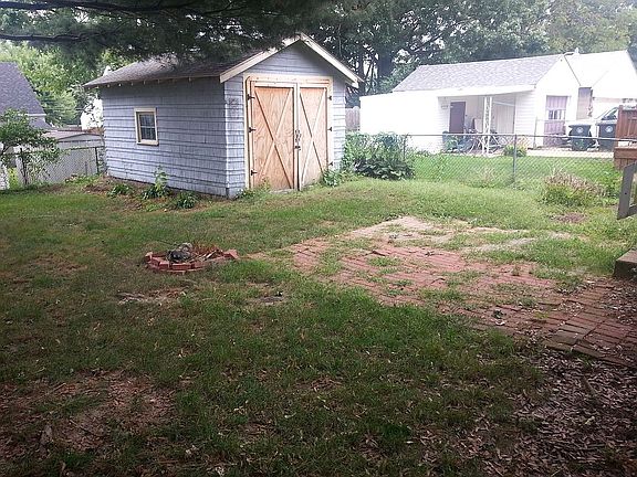 4th image of 1457 Huguelet St