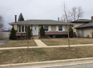 1004 S Oak St, West Chicago, IL 60185