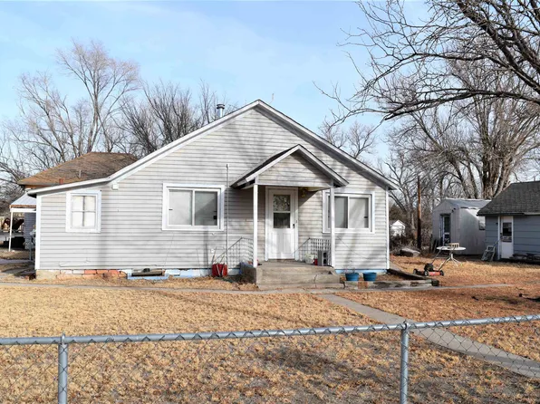 702 E Maple St, Oberlin, KS 67749