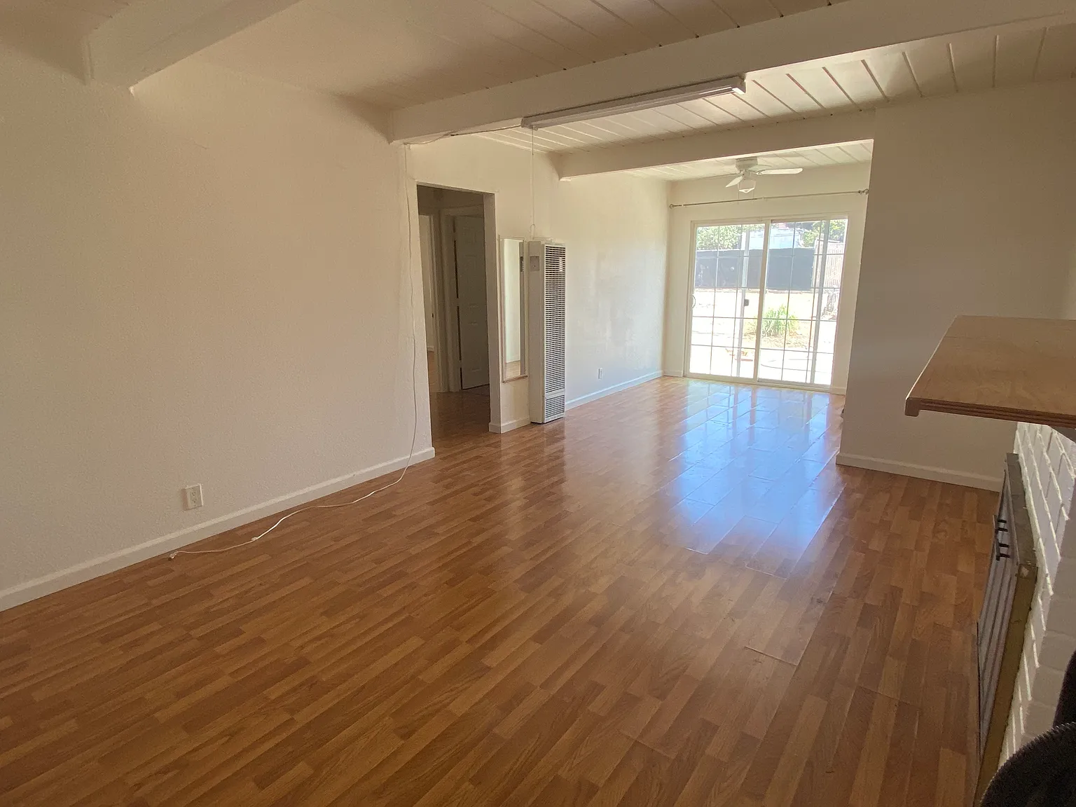 2 bed, 830 sqft, $3,100 — Photo 3