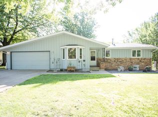 311 Sunrise Ln, Champlin, MN 55316