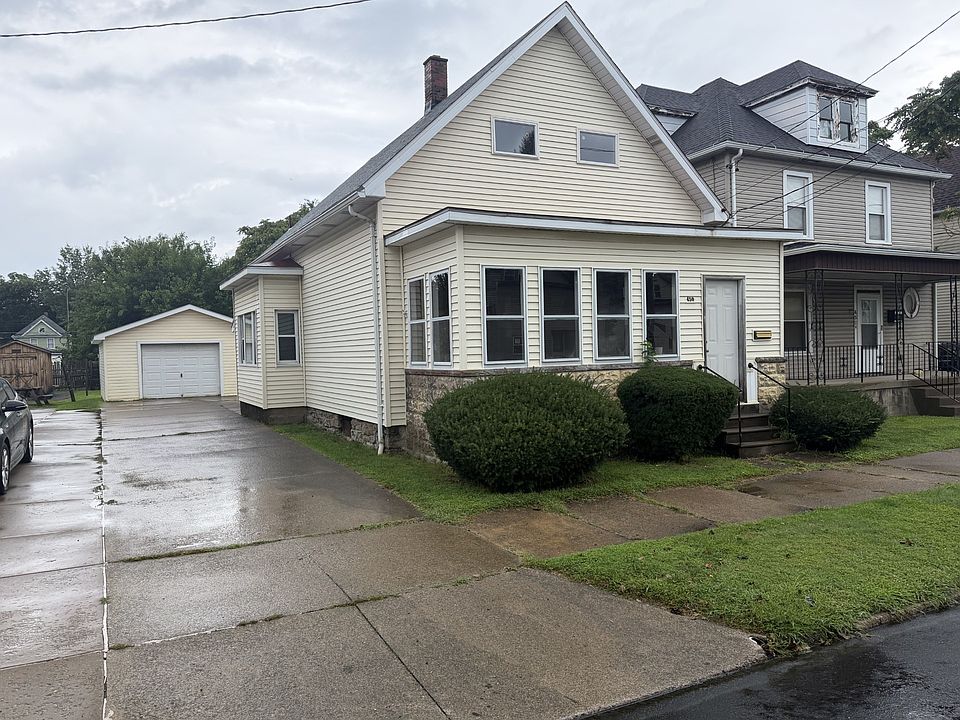 1st image of 450 E 25th St