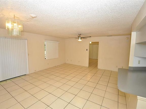 4th image of 1740 Terry Cir NE