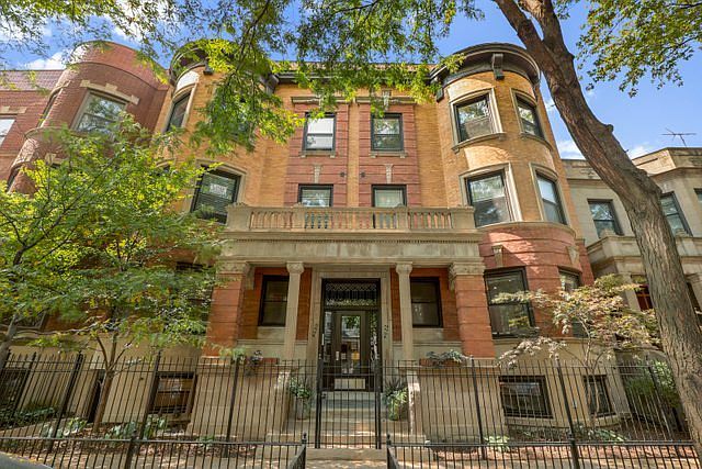 1st image of 4632 N Kenmore Ave #1