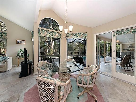 4th image of 28240 Winthrop Cir