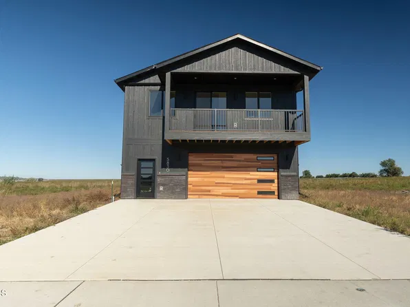 5830 28th Ave SE, Bismarck, ND 58504