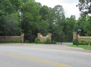 106 Sycamore Dr, Carrollton, GA 30117