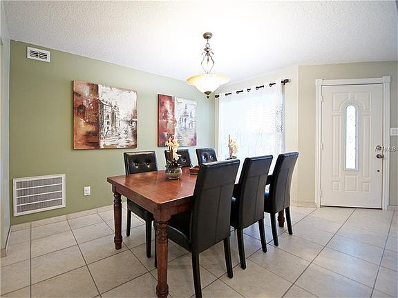 4th image of 7819 Bay Cedar Dr