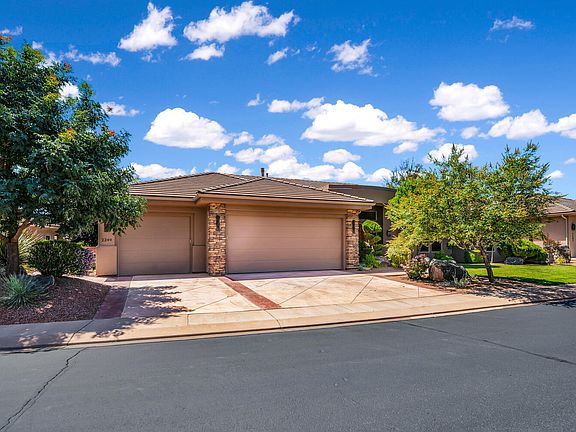 3rd image of 2249 W Sonoma Ln