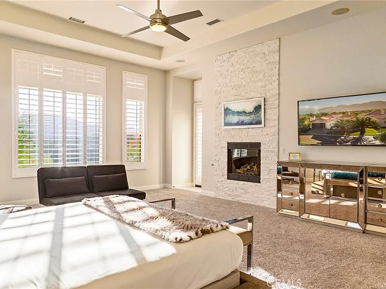 55615 Turnberry Way — Photo 36