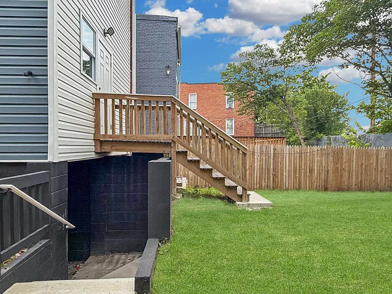 265 S Hilton St — Photo 19