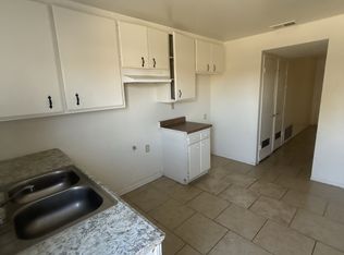 38210 5th St E APT 5, Palmdale, CA 93550