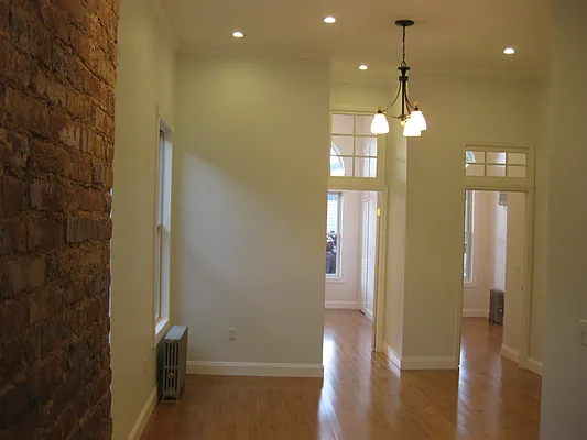 Rented by Berkshire Hathaway HomeServices Laffey International Realty | media 36