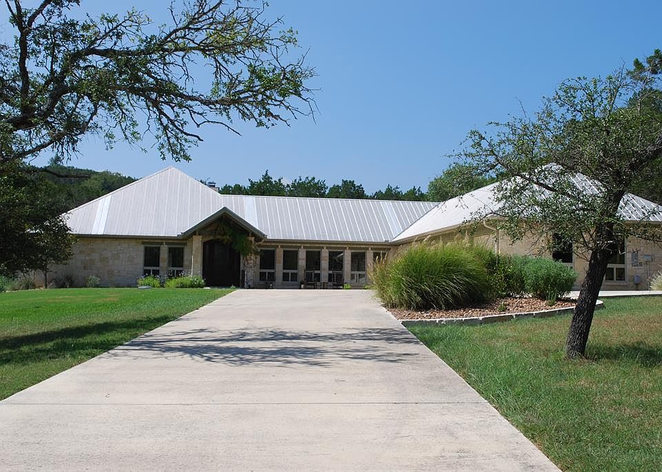 1st image of 111 Stablewood Ln