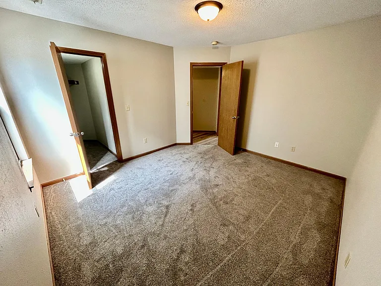 1028 NE Lindsay Ave #D — Photo 6