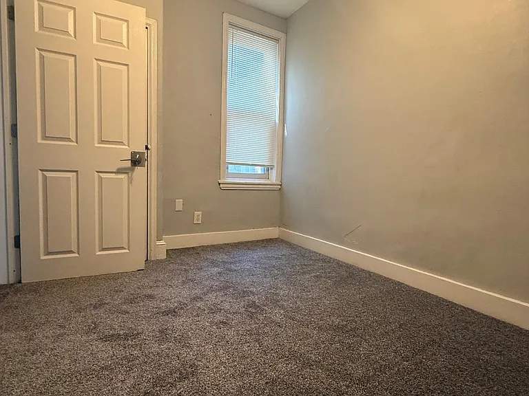 3614 N Sydenham St — Photo 5