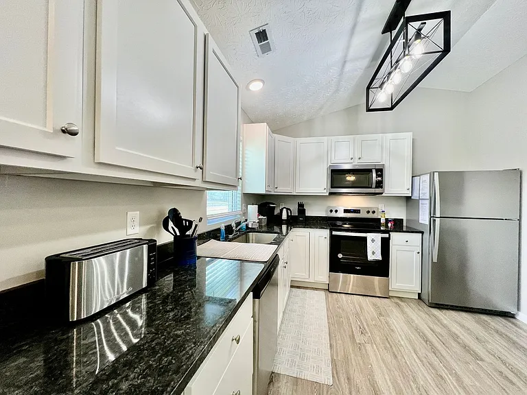 804 Pierson Rd — Photo 19