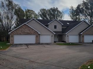 496 Cledell St UNIT 2, Oregon, WI 53575