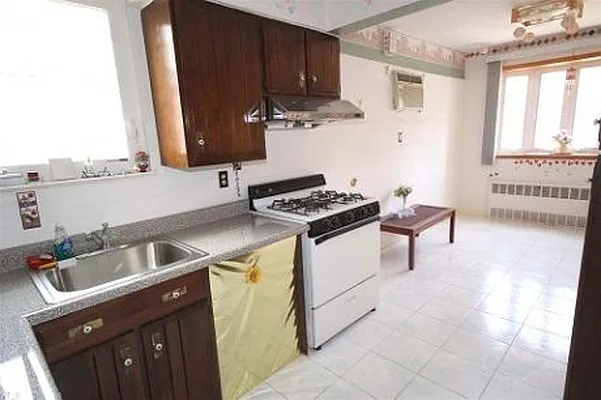 Sold by Bergen Basin Real Estate | media 19