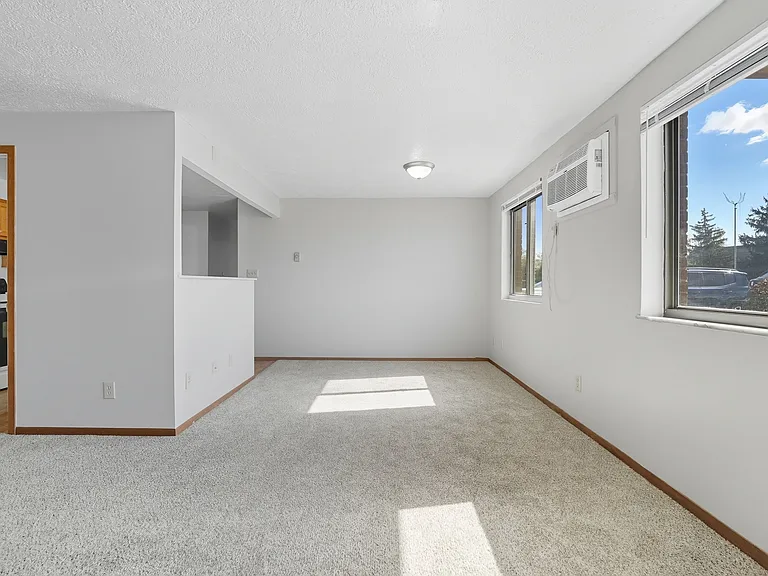 6022 Harrison Ave #4 — Photo 5