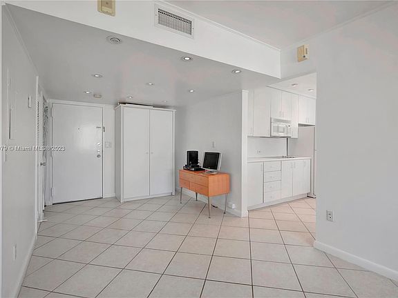 4th image of 1390 Ocean Dr APT 306